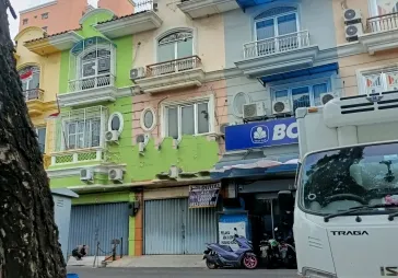 Ruko miami taman palem lestari bagus cengkareng 3lt