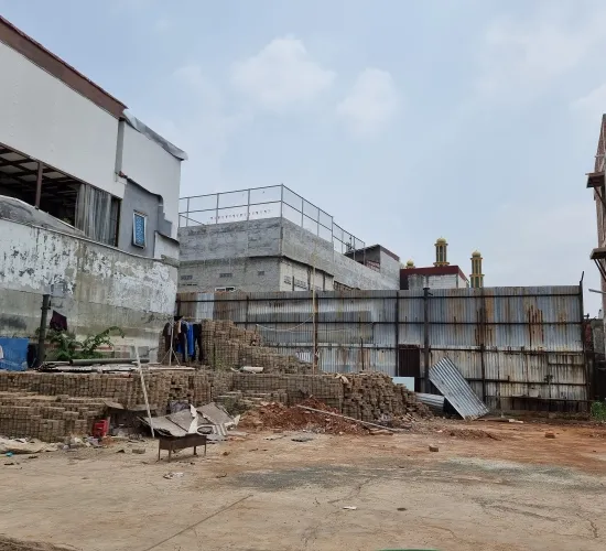 Tanah cocok utk foodcourt   di Srengseng Raya