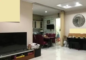 Rumah cantik  Lt 275 -Lb 400  KT 4  1  KM 3 1 siap huni