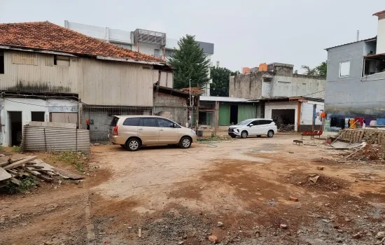 Tanah cocok utk foodcourt   di Srengseng Raya