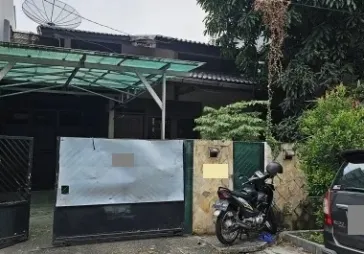 Rumah lama, htg tanah di Puri blok C, perlu renov