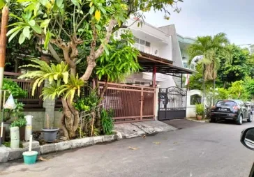 Rumah lelang jl p sebaru permata buana luas 144m