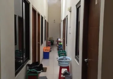 bonus kamar kost jl bendungan jatiluhur benhill jakpus