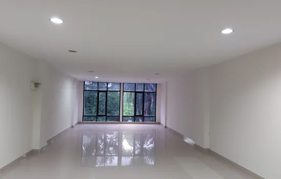 3 ruko gandeng.cocok utk usaha