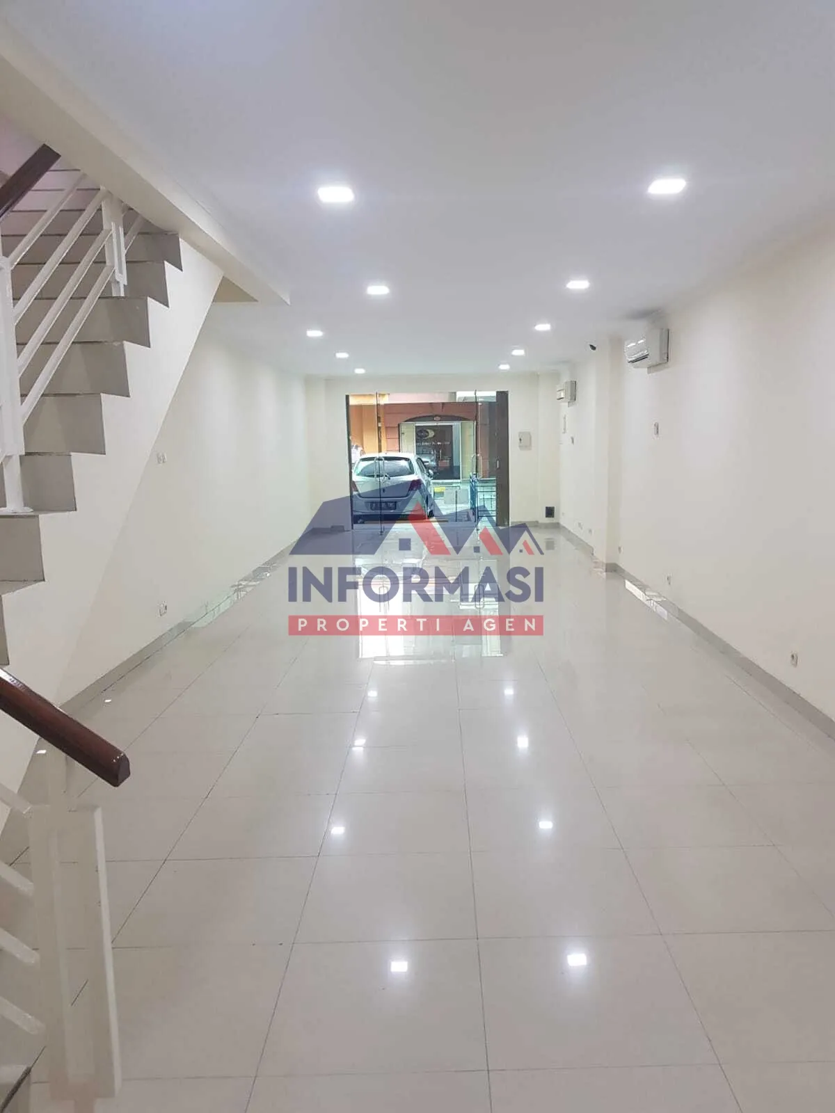 Ruko Sentra Arteri Pondok Indah 90/260 8,8M