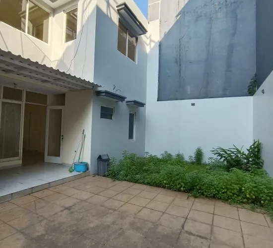 Dijual Rumah Puri Mansion 320m2