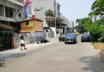 taman ratu indah blok d7 luas tanah 200m2