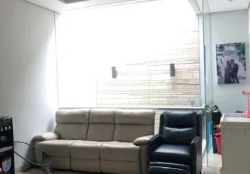 Rumah minimalis bagus siap huni LT 160m. 2 Lt  KT 3  1 km 3