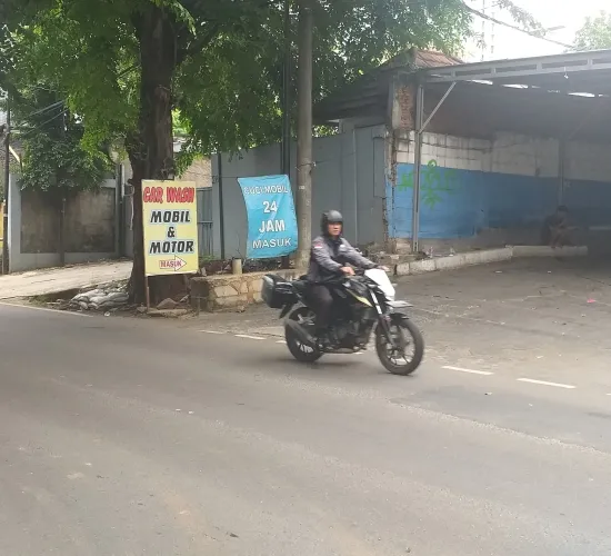 Disewakan Lahan Kosong cocok Cuci Mobil/Bengkel Jakbar