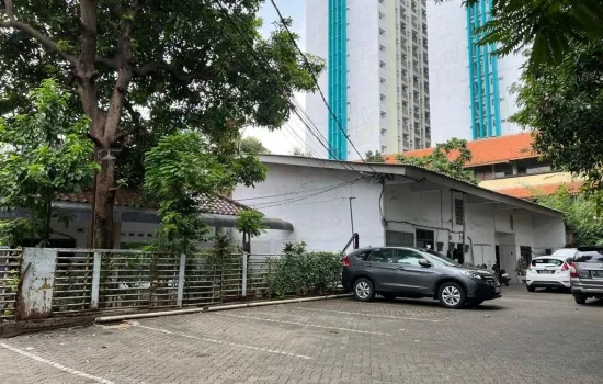 Rumah Hitung Tanah daerah strategis