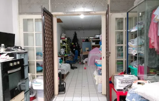 Rumah Taman Alfa lokasi bagus, dekat pintu tol