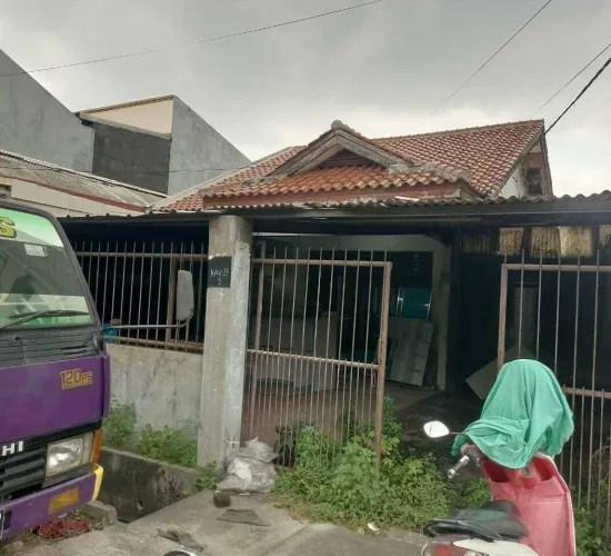 Rumah tua hitung tanah jl penyelesaian tomang lt 250m2