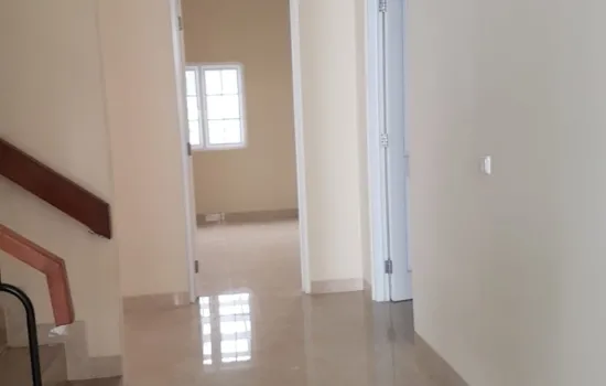 Rumah 2 Lt. Minimalis, kt 4 , km3  Permata buana