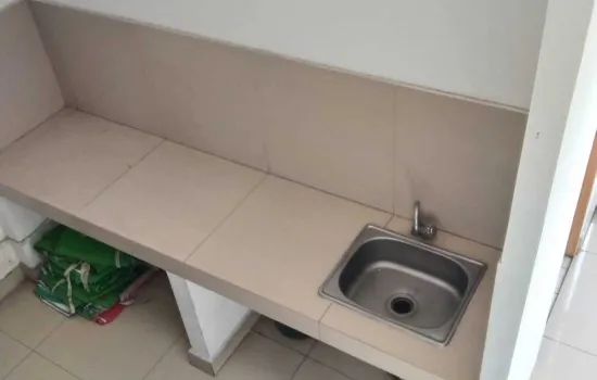 Ruko di apt The Nest Karang Tengah 3 lantai kondisi tersewa