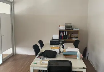 Ruang kantor lokasi strategis