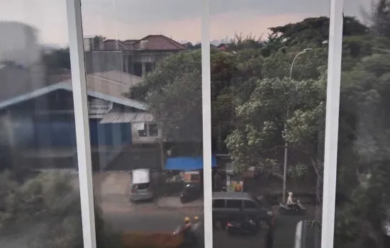 Ruko di apt The Nest Karang Tengah 3 lantai kondisi tersewa