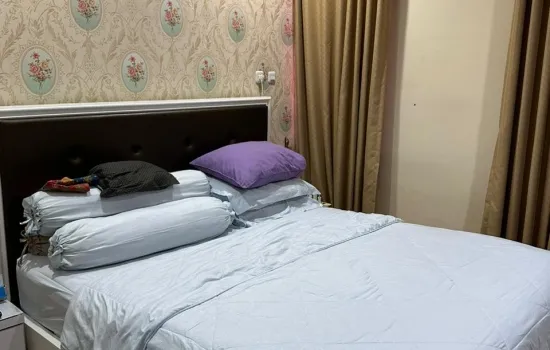 RumaH 2 lantai 3KT+1  3KM +1 siap huni hadap barat
