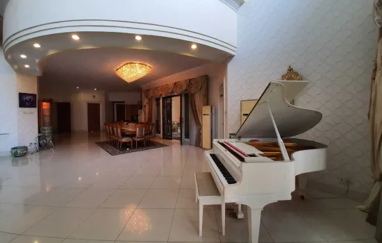 Sewa rumah metro pondok indah area komersial