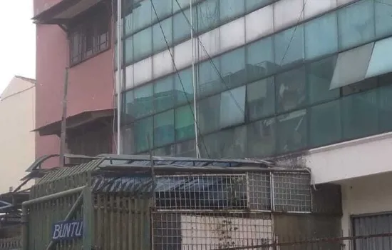 Jelambar baru edisi butuh uang