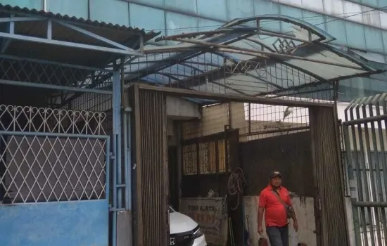Jelambar baru edisi butuh uang