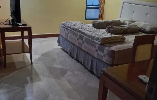 Lokasi sangat strategis,di jantung kota