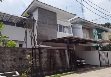 Rumah 2 lt Siap Huni,Rapi, Bersih, ventilasi Bagus