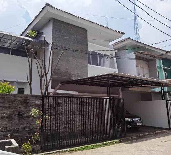 Rumah 2 lt Siap Huni,Rapi, Bersih, ventilasi Bagus