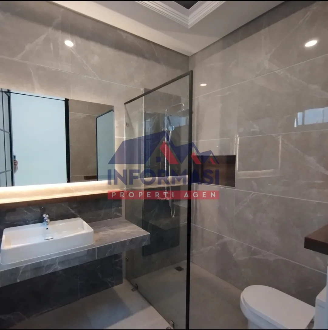 Rumah Lokasi bagus di Jakarta Barat