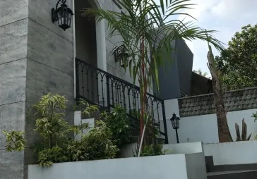 Rumah baru 3 Lt 4 KT  3 KM 5 1 S pool  kebayoran baru