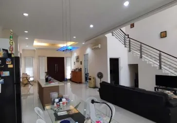 Rumah 2lt semi furnished permt hijau. Bagus skl