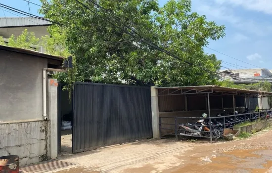 Gedung kantor berikut gudang 2 lantai di Jl Indokarya Sunter