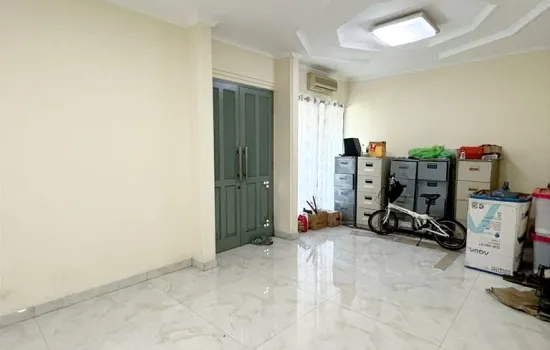 Rumah 2 Lantai 4KT 3KM Puri Kencana