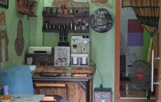 Dijual Rumah Ada Usaha Kopi Poris Indah Tangerang