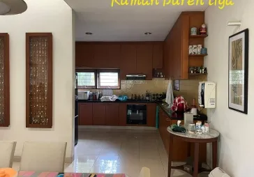 Jual Rumah hitung harga tanah kamar 6  kmr mandi 3