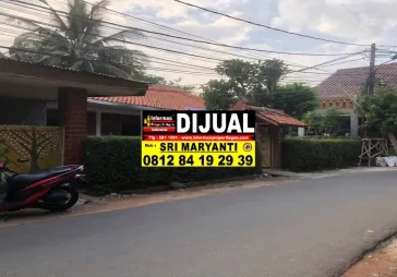 Rumah tua hitung tanah di komp DPR Kemanggisan