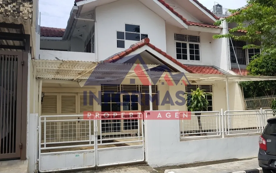 Rumah Lt 200m2. Kt 3+1 .Km 3+1  2 Lt.