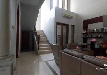 Rumah Mewah Lebak Bulus, Jakarta Selatan