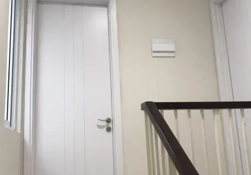 Rumah  minimalis 2Lt, 3 KT . 2 KM. Siap huni
