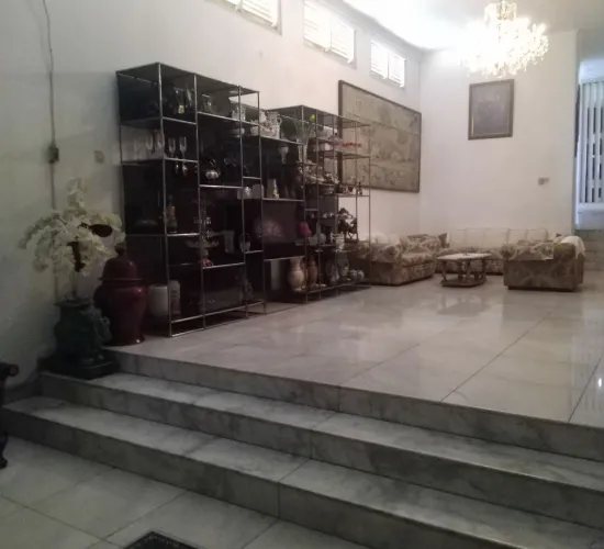 Rumah tua lokasi bagus &komersil area jakarta selatan