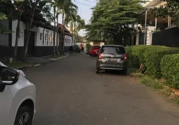 Rumah di jual Harga murah  lokasi premium LT 550m  LB 650m