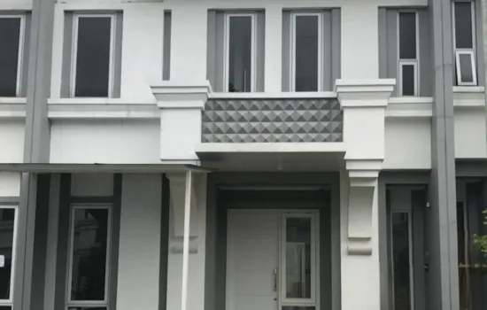 Rumah  minimalis 2Lt, 3 KT . 2 KM. Siap huni