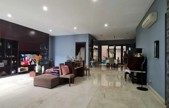 Dijual Rumah Langka di Puri Indah