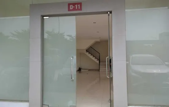 Kios siap pakai. lantai semi dasar