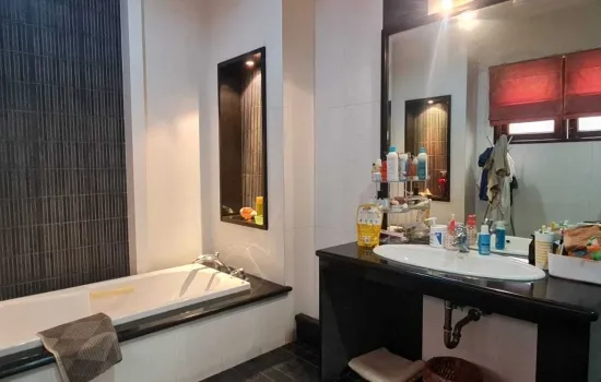 Dijual Rumah Langka di Puri Indah