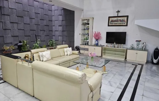 Rumah mega kebon jeruk jarang ada lokasi nyaman