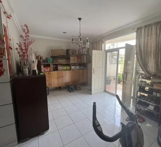 Dijual Rumah Puri Indah