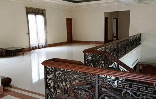 Dijual rumah baru Pondok indah luas 883m2, kolam renang
