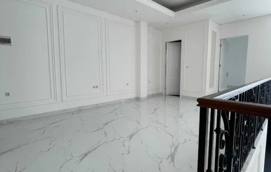 Rumah di Jl. Bazoka Joglo, lt.260m2, 2 lantai, siap huni