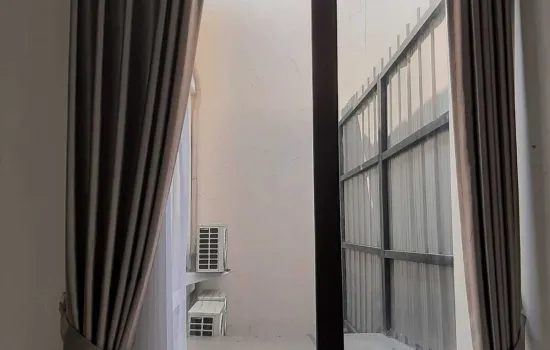 Rumah terawat, kondisi bagus sudah renov, siap pakai