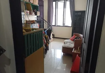 Rumah Strategis 2 lantai di Puri Indah blok A, Jak-Bar
